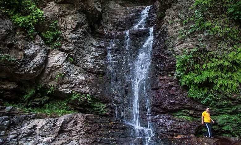 آبشار دودوزن، از جاذبه های گردشگری فومن