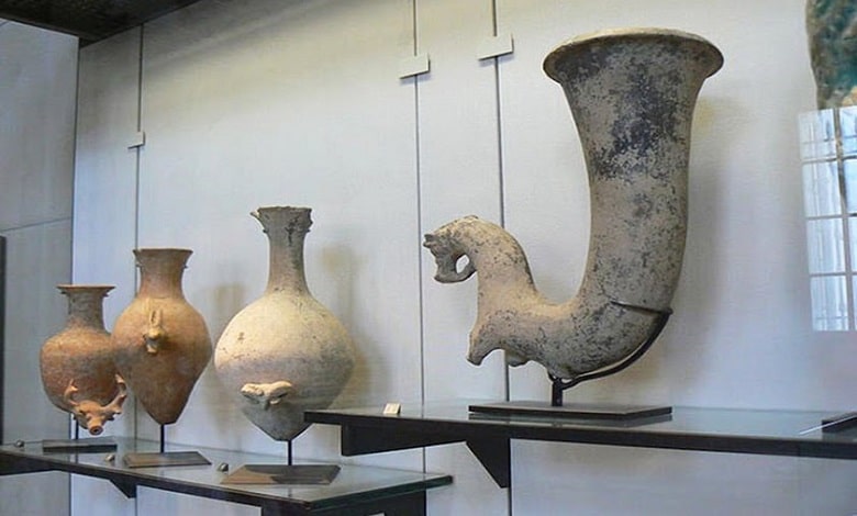آثار تاریخی درون موزه آبادان