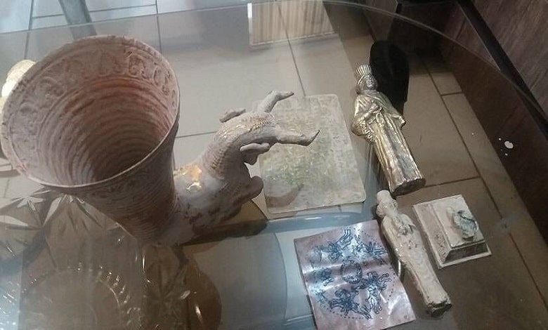 کشف اشیای تاریخی دوره صفوی در آذرشهر