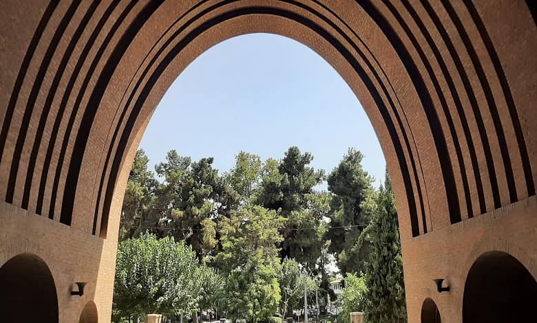 معماری موزه ملی ایران