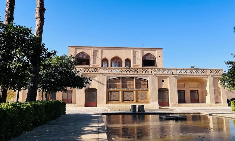 عمارت کاخ دولت آباد