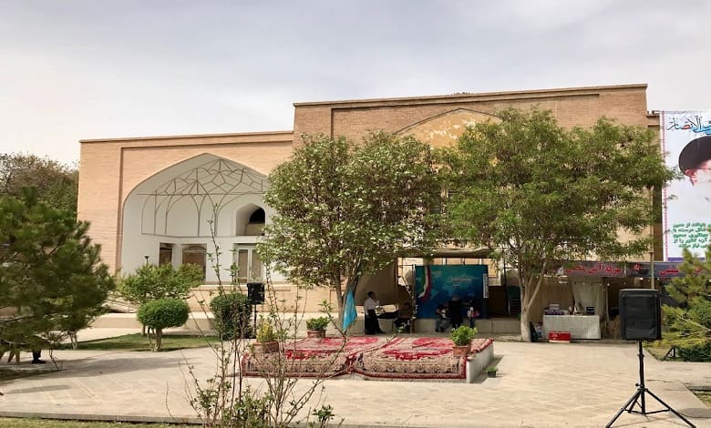 جاهای دیدنی اطراف موزه تاریخ طبیعی اصفهان