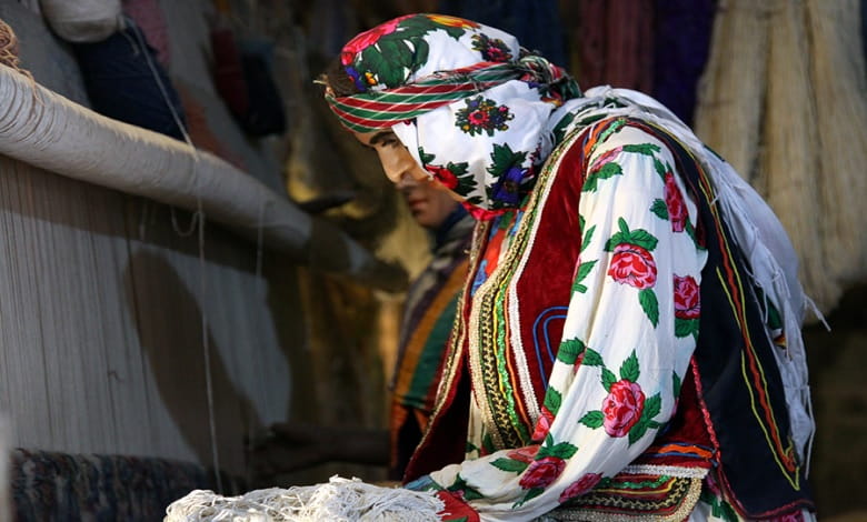 راهنمای سفر به مشهد: آداب و رسوم مردم