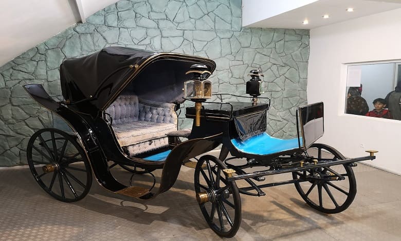 جاذبه های دیدنی اطراف موزه اتومبیل های سلطنتی