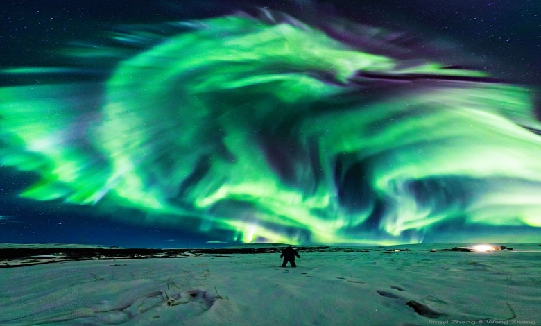 اژدها شفق قطبی بر فراز ایسلند