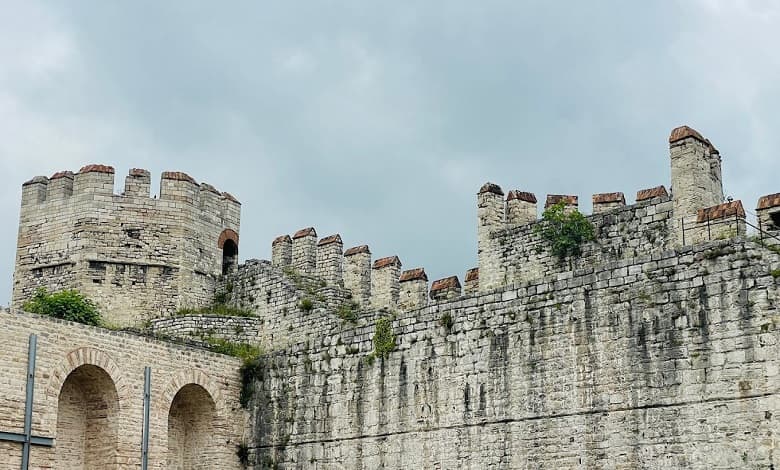 تاریخچه قلعه یدیکوله