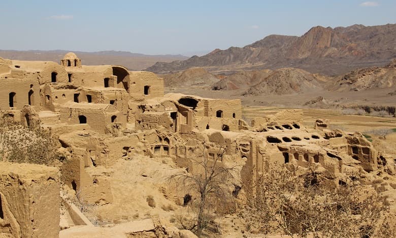 مطالعات باستان شناسی قلعه خرانق یزد آغاز شد