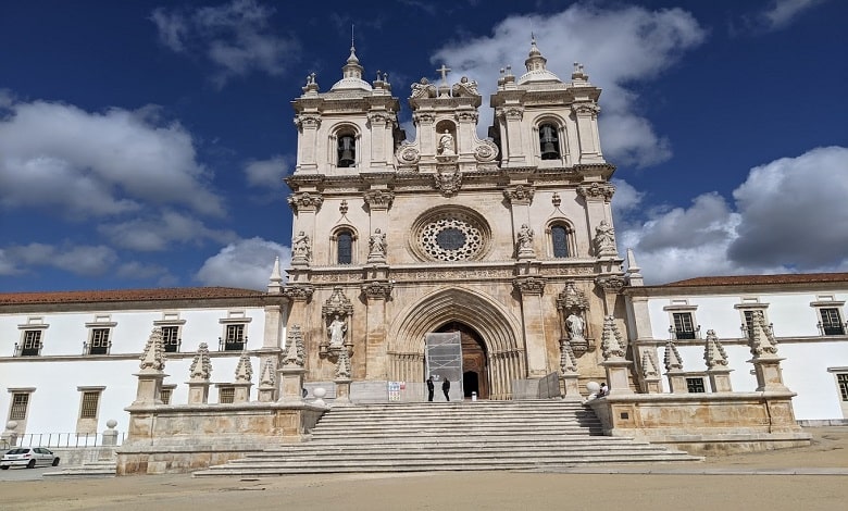 10 مورد از زیباترین صومعه های مسیحی جهان
