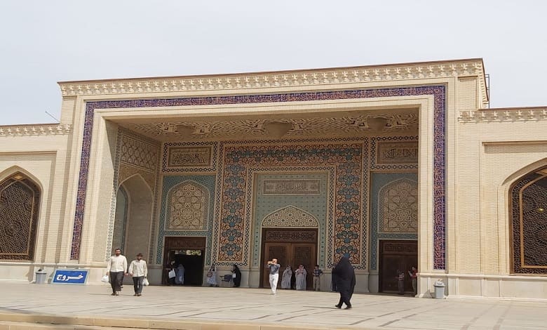 حیاط مسجد نصیرالملک