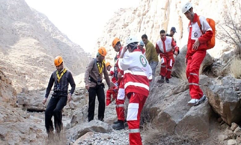 2 کوهنورد غیربومی در ارتفاعات شیرز نجات یافتند