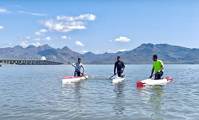 برگزاری مسابقات قایقرانی دریاچه ارومیه