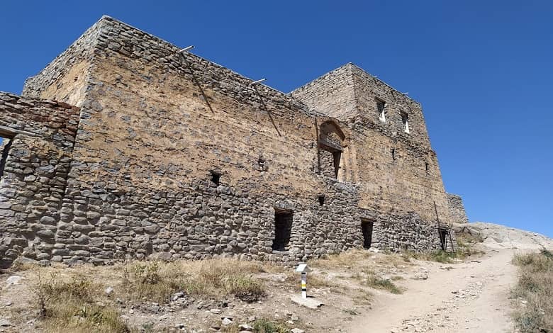 معماری قلعه بابک