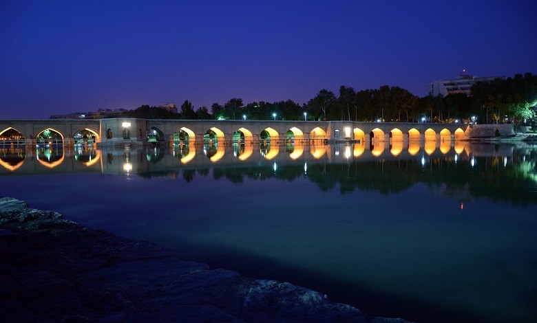 معماری پل چوبی اصفهان
