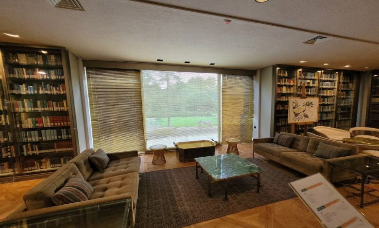 موزه کتابخانه سلطنتی کجاست؟