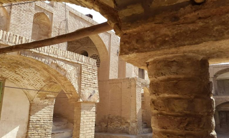 معماری کاروانسرای حاج مهدی کرمان