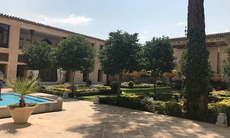 جاذبه های دیدنی اطراف مناره های دارالضیافه اصفهان