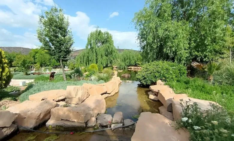 معرفی باغ گل های شیراز