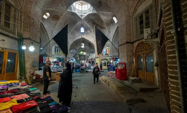 بازار بزرگ تبریز در شب