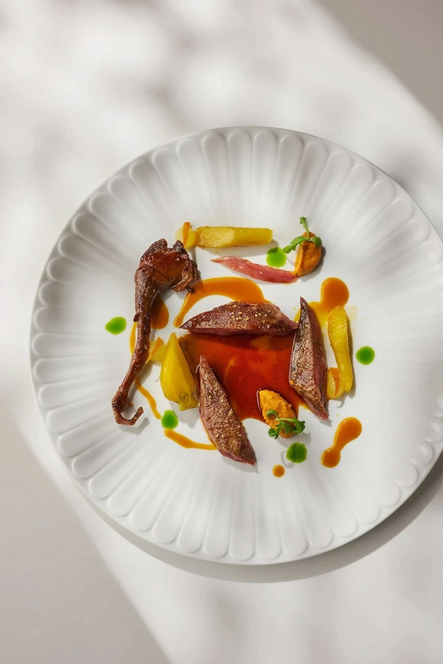 تزئین خارق‌العاده بشقاب در سرو غذای دریایی