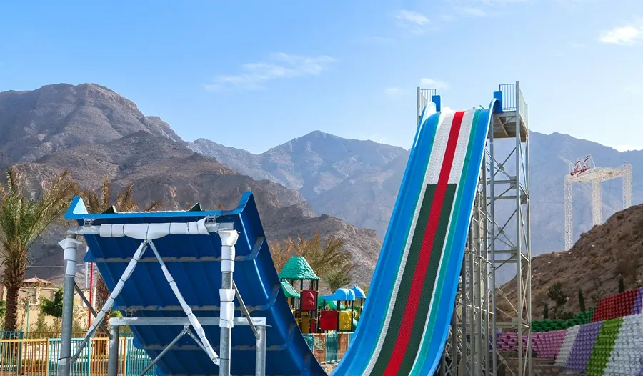 زمین سرسره‌ها در گهر پارک