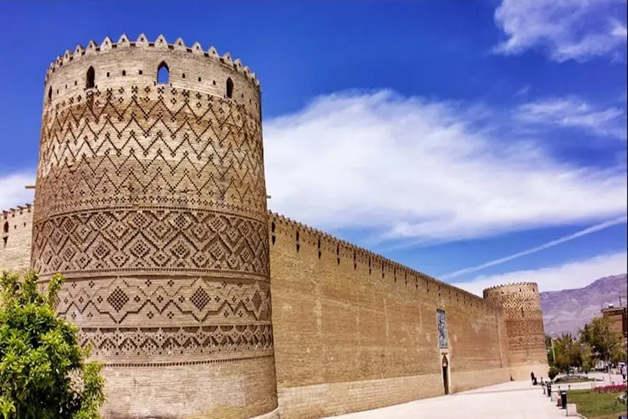 ارگ کریمخانی در پاییز