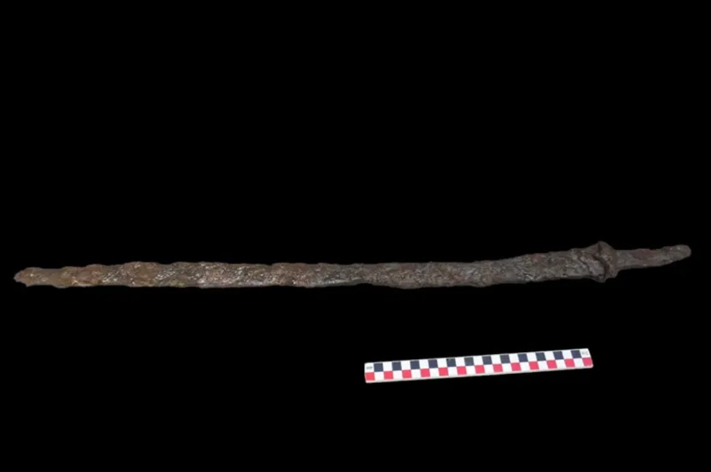 شمشیر 1300 ساله که در مجارستان کشف شد