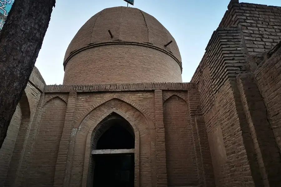 گنبد جبلیه در پاییز