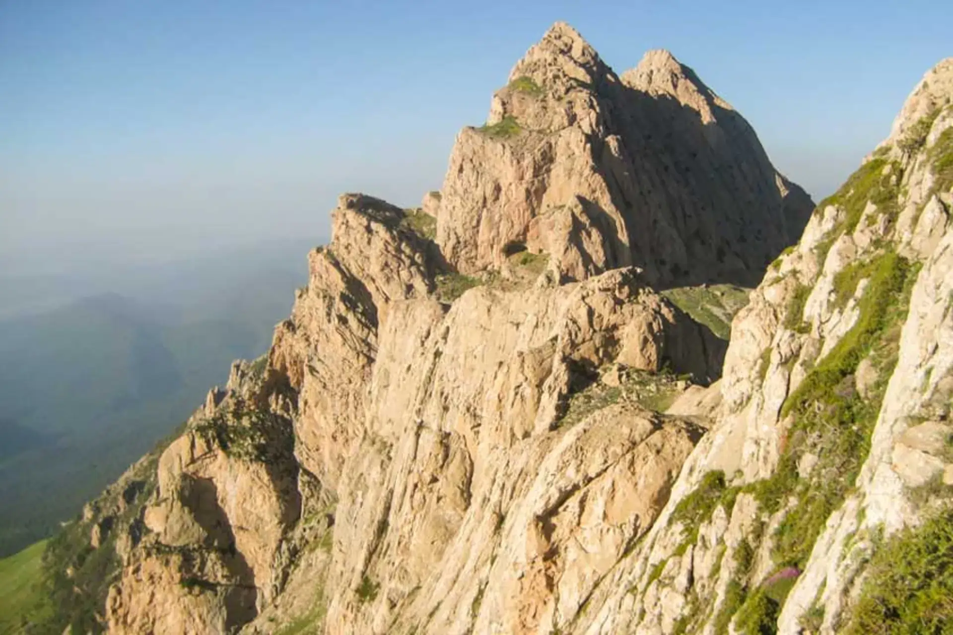 همه چیز درباره قله خرو نرو