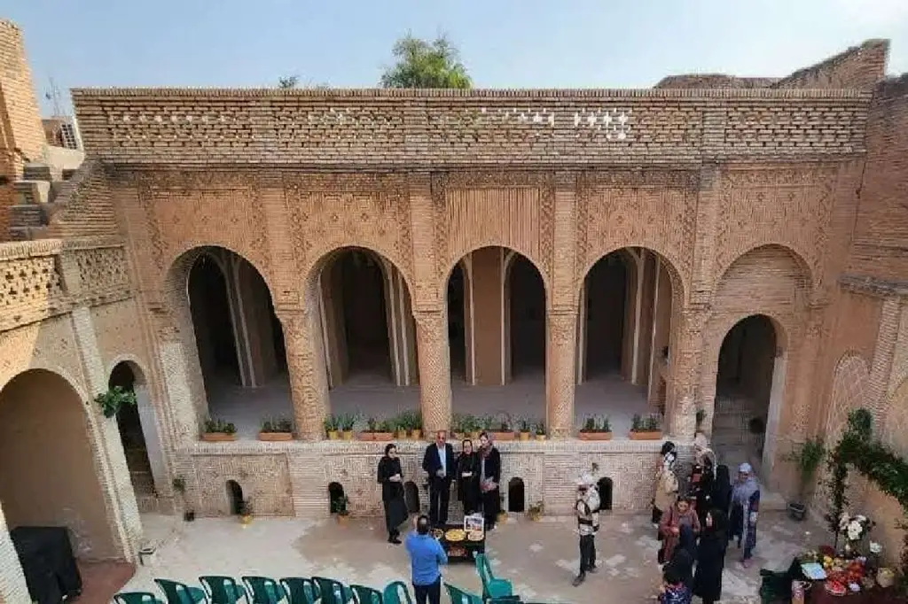 معماری خانه تاریخی قطب راضی