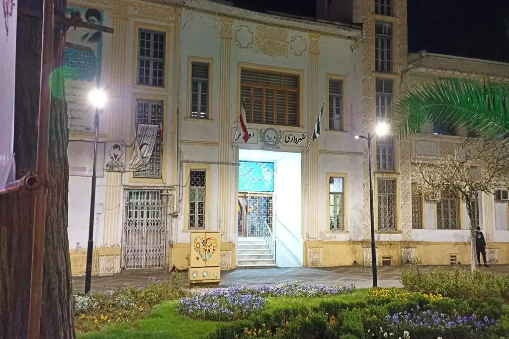 معماری ساختمان شهرداری رودسر