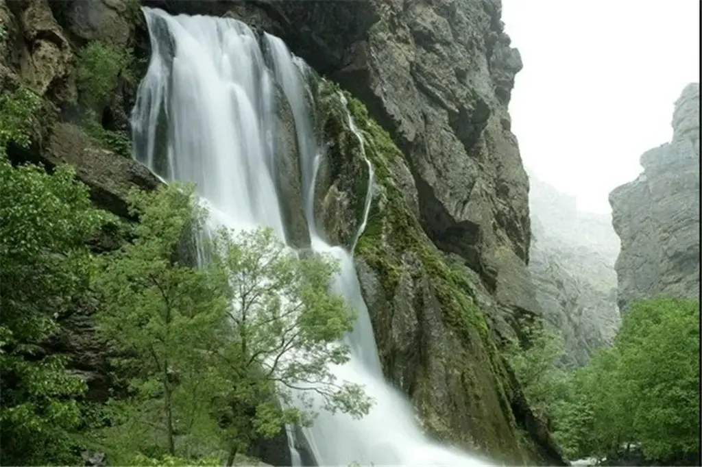 آبشار بیشه خرم‌آباد