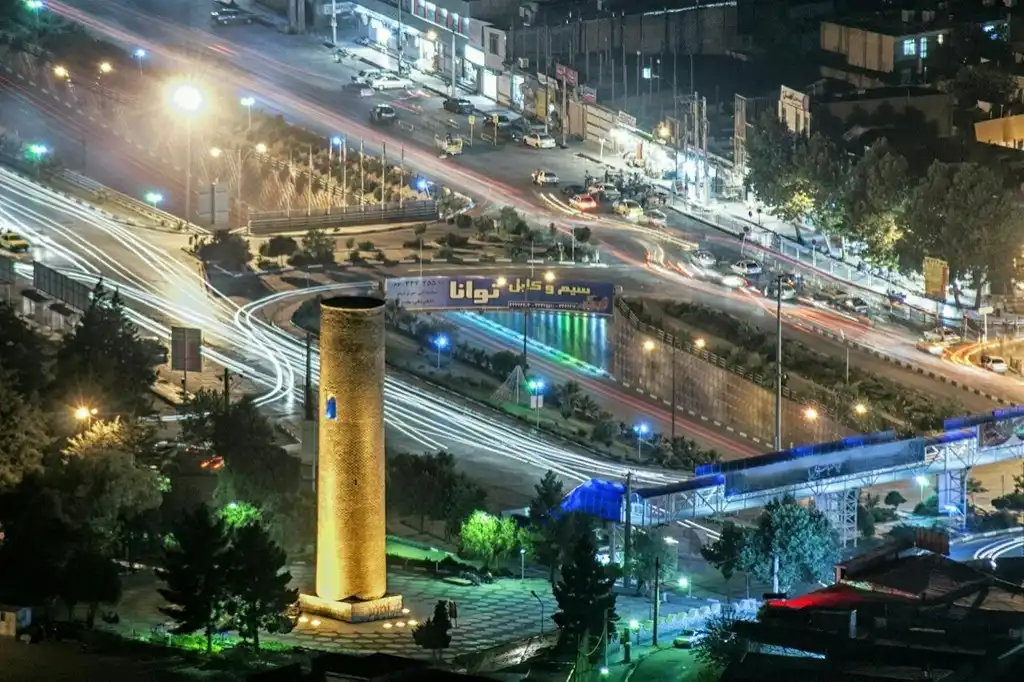 مناره آجری خرم‌آباد