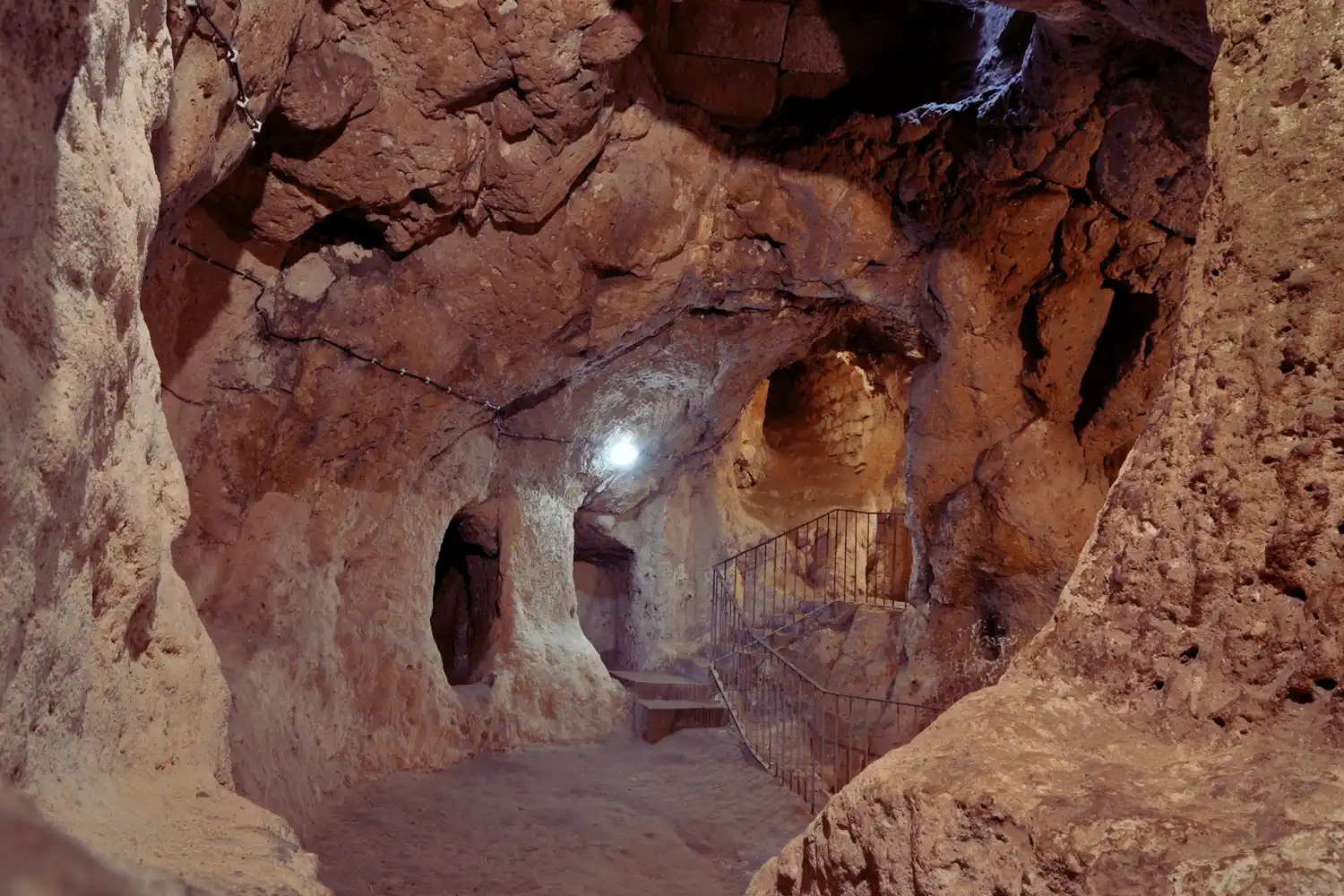 کشف شهر باستانی در زیر خیابان‌های شهری مدرن