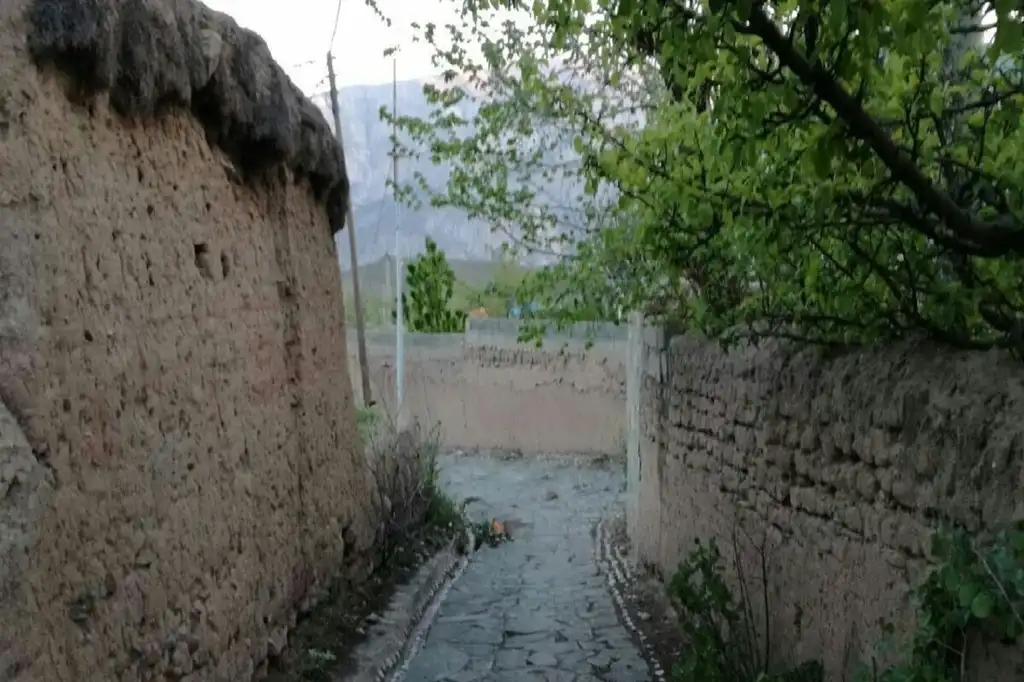 آشنایی با مردم روستای چاشم