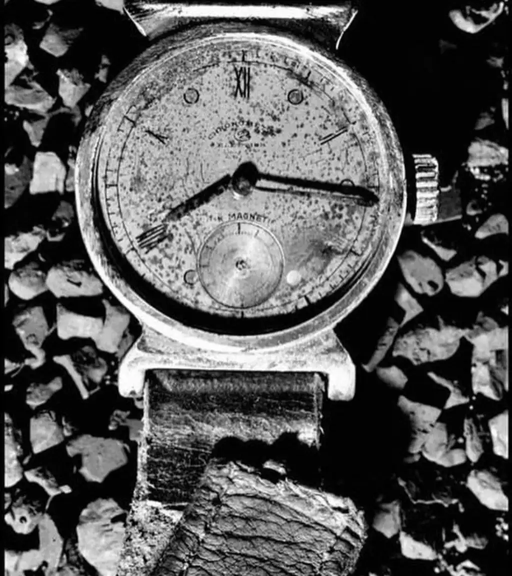 ساعتی که دقیقا زمان انفجار در هیروشیما ایستاد