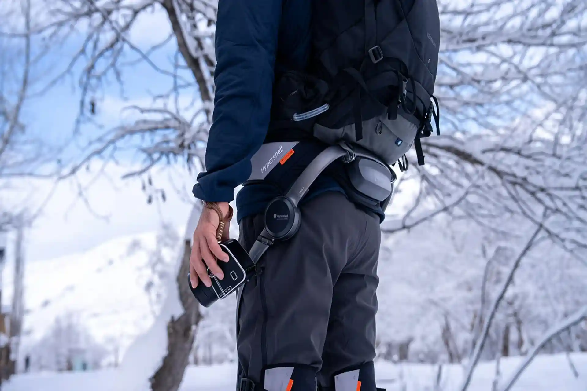 اگزواسکلتون هایپرشل پرو ایکس در مسیرهای کوهستانی