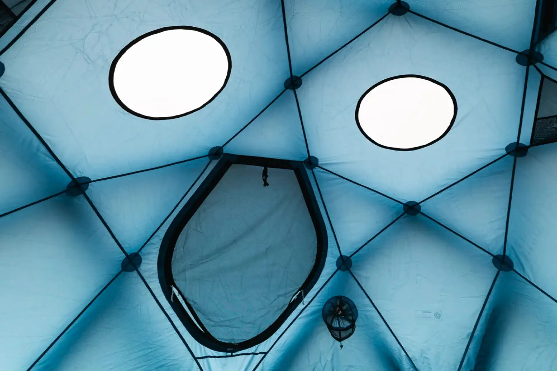 فضای داخلی چادر ماوریکس بلو آیس