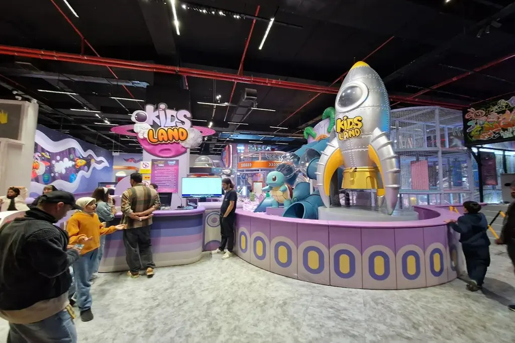 تفریحات میکا مال کیش