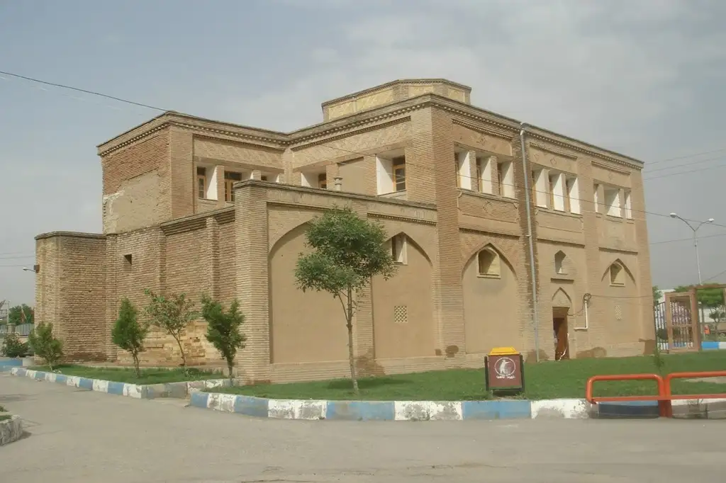 تکیه موثقی از جاهای دیدنی بروجرد