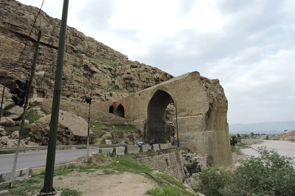 پل باستانی دختر