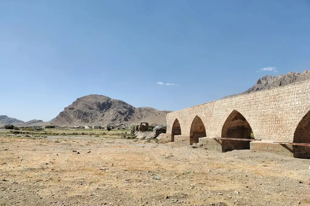 پل شاپوری خرم‌آباد