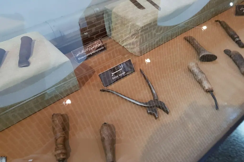 آثار موجود در موزه کفش تبریز