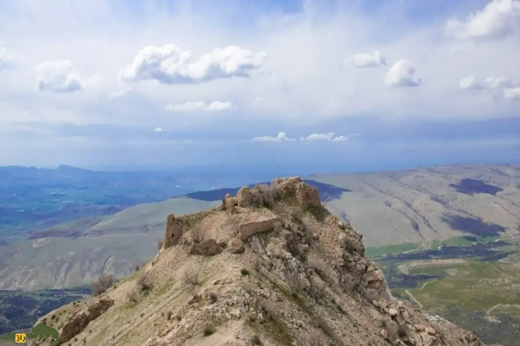 مسیر دسترسی به قلعه یزدگرد