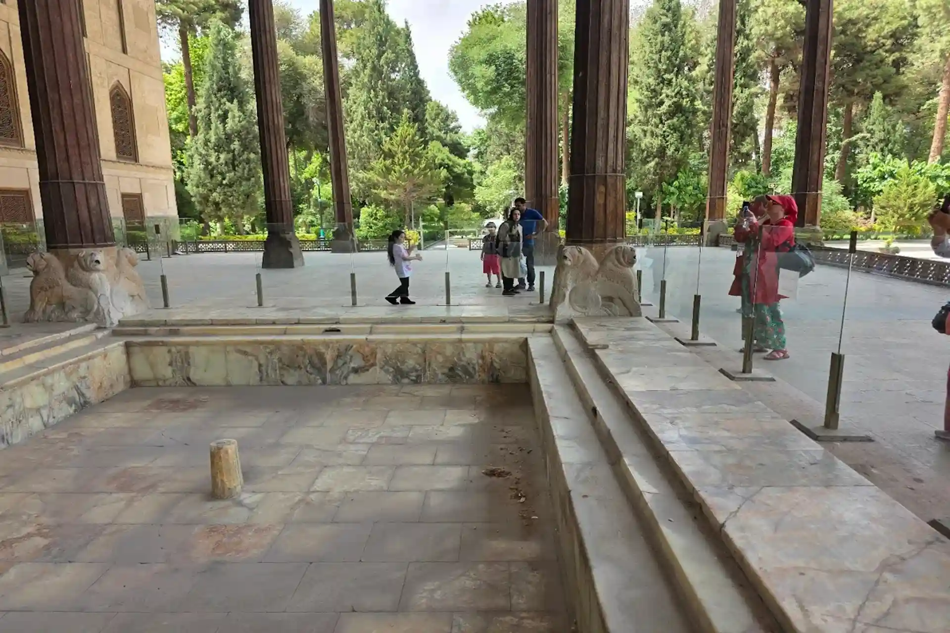 نکات بازدید از کاخ چهلستون اصفهان