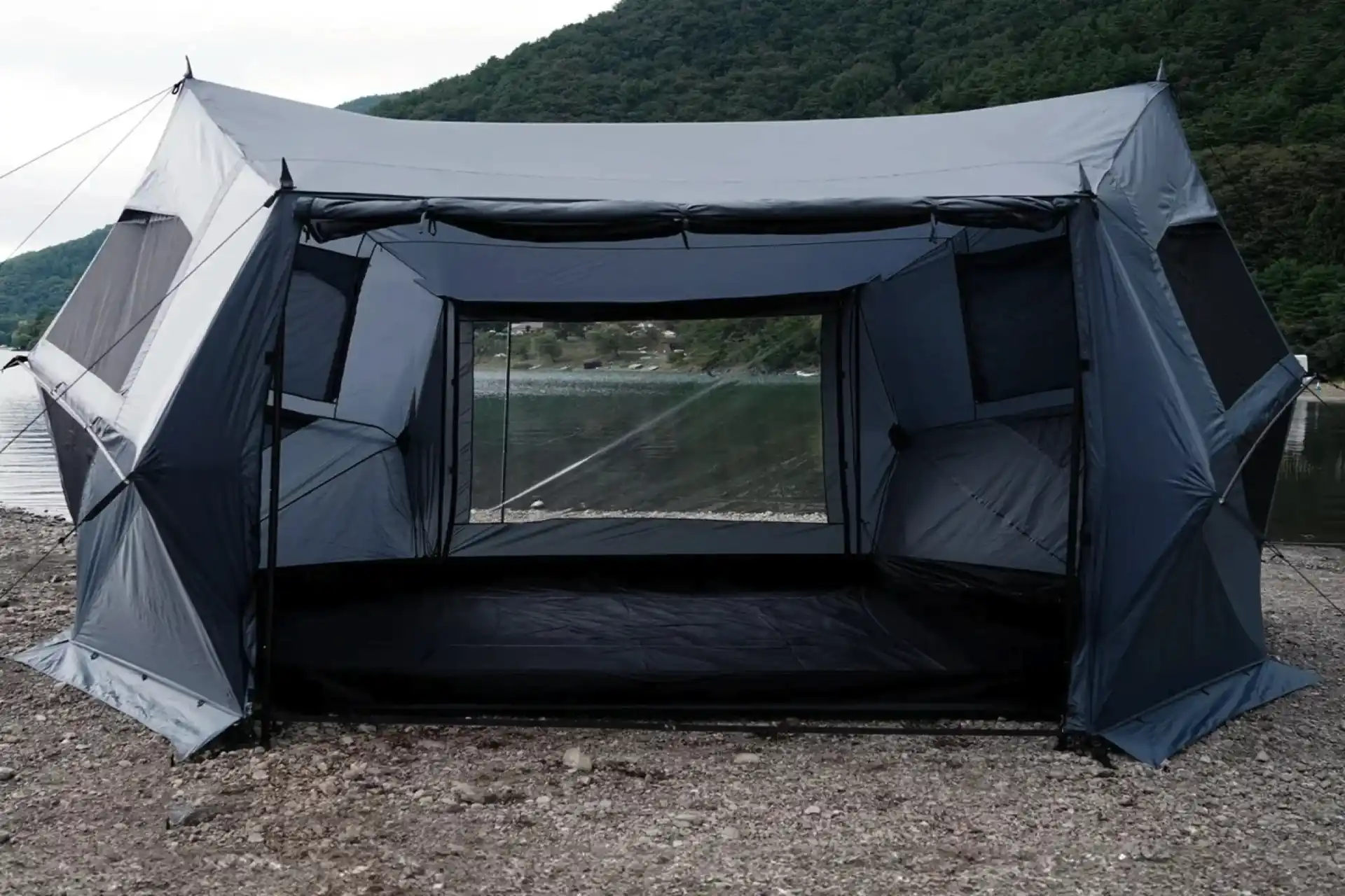 پنجره‌های چادر گریهوس