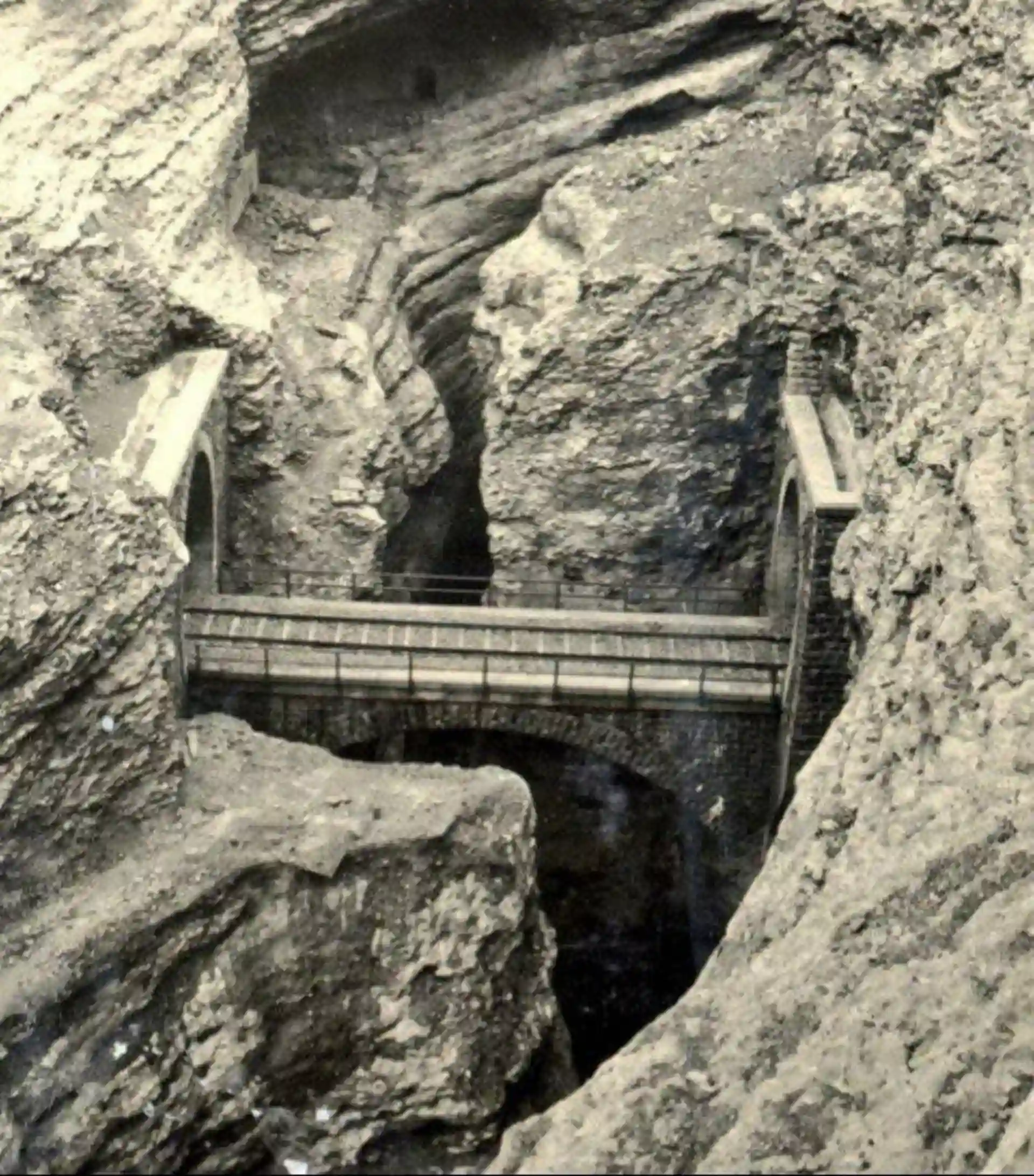 زیباترین نقطه در مسیر ریلی ایران اینجاست