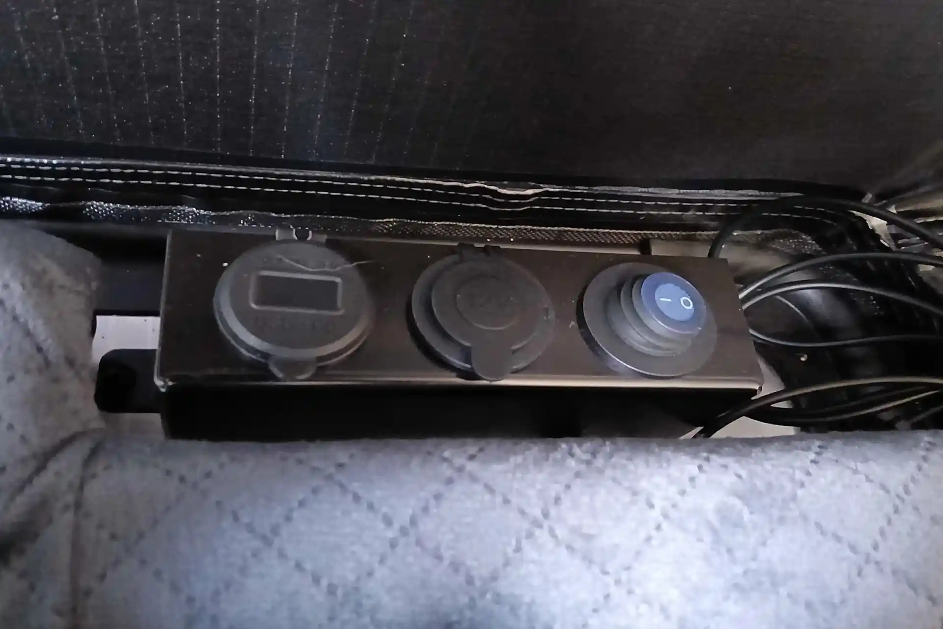 اتصالات الکتریکی چادر Vision XL