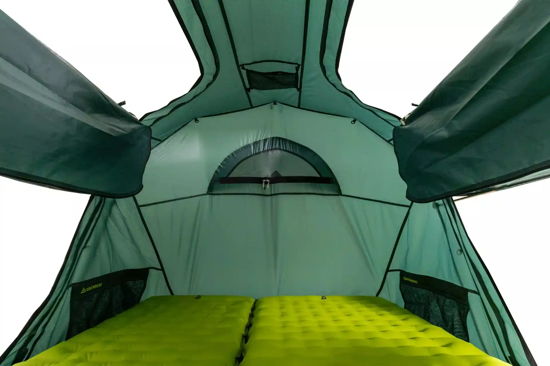 فضای داخلی چادر سقفی ویکند