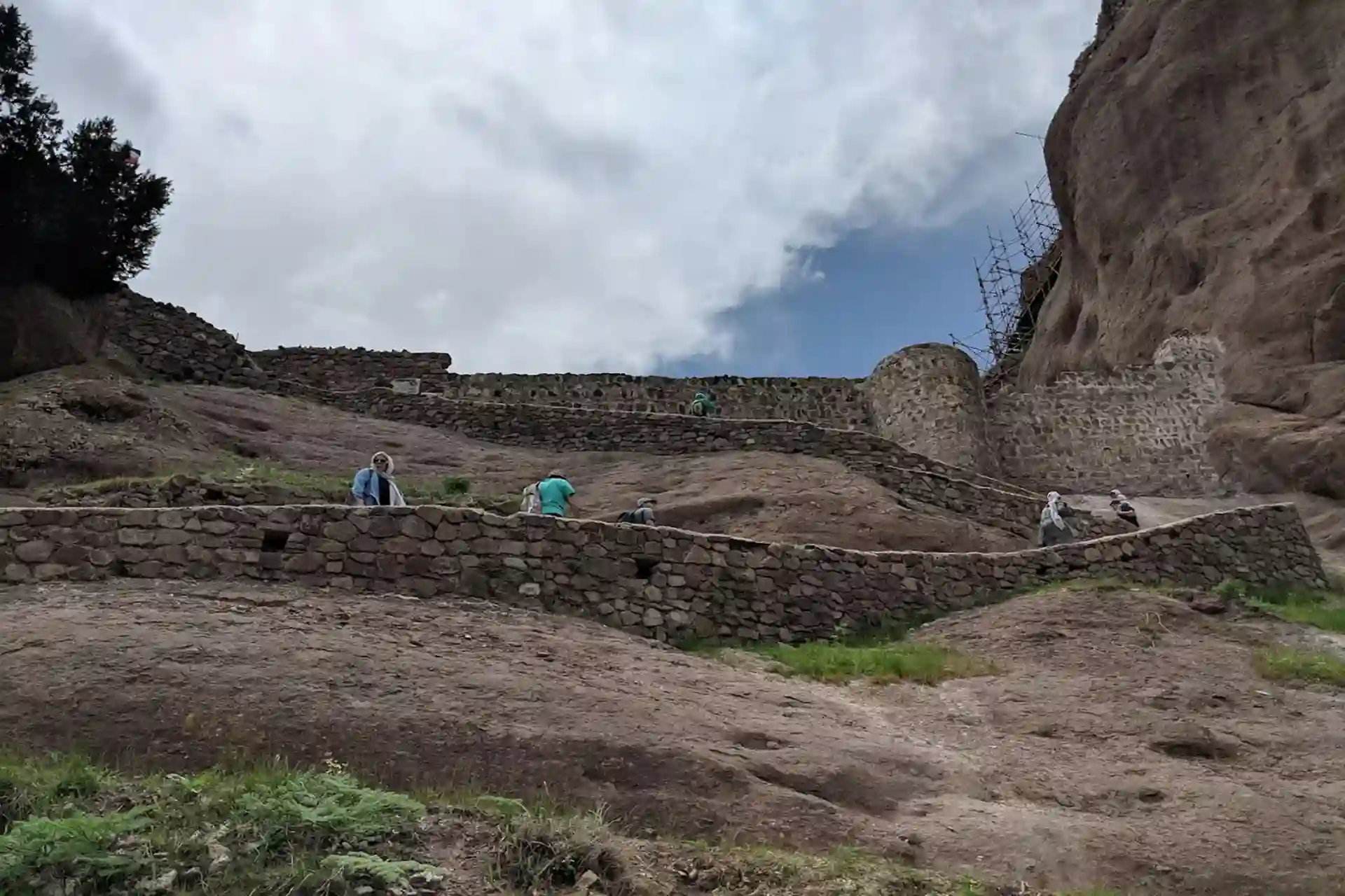 افسانههای مربوط به قلعه الموت