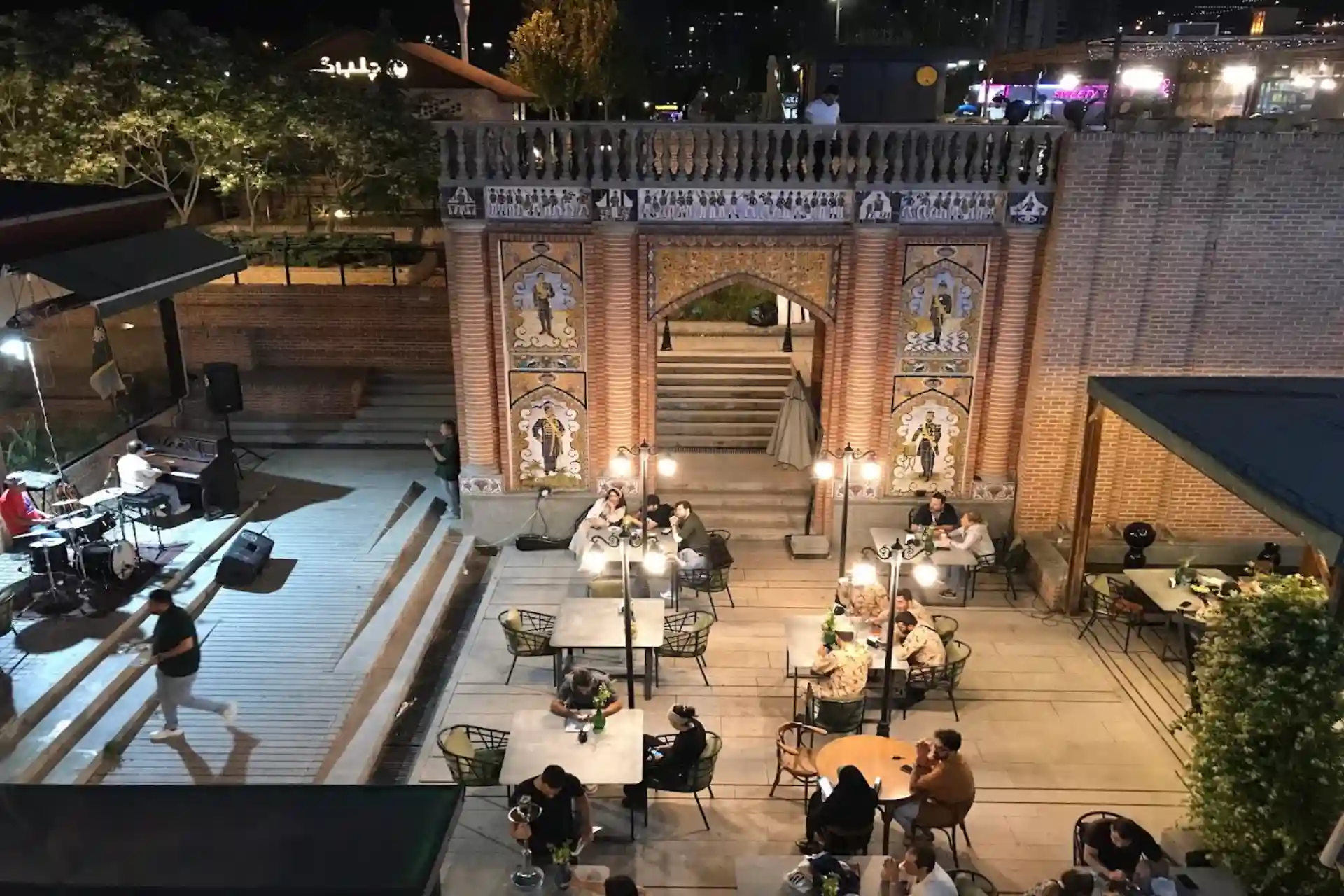 بام لند؛ از لوکسترین مراکز خرید ایران